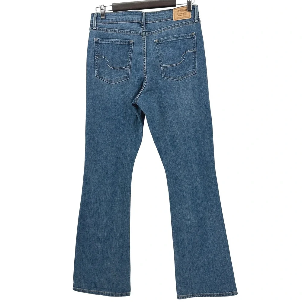 Levi Strauss Signature Womens Size 10M Blue Mid Rise Bootcut Jeans W30 L32 - Picture 3 of 12